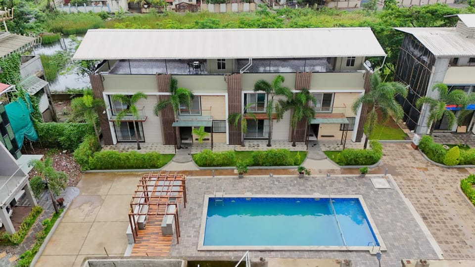 Property building, Patio, Spring, Day, Garden, Garden view, Pool view, Swimming pool