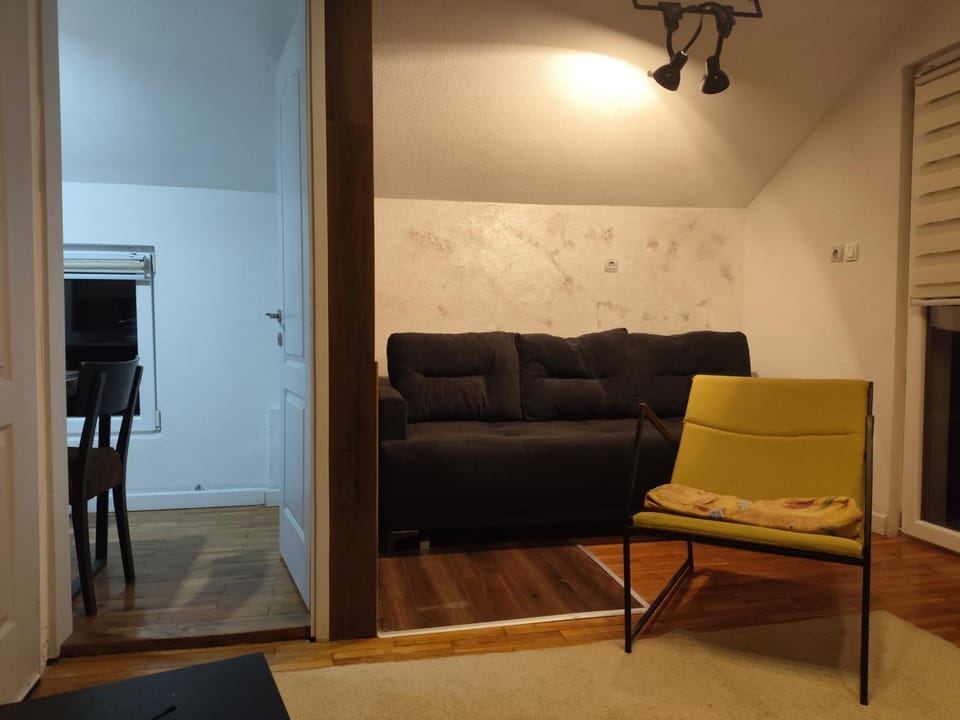 DeFakto Apartment in Serbia