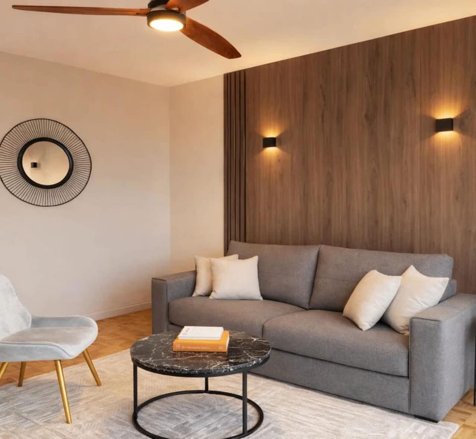 Communal lounge/ TV room, TV and multimedia, Living room, Seating area