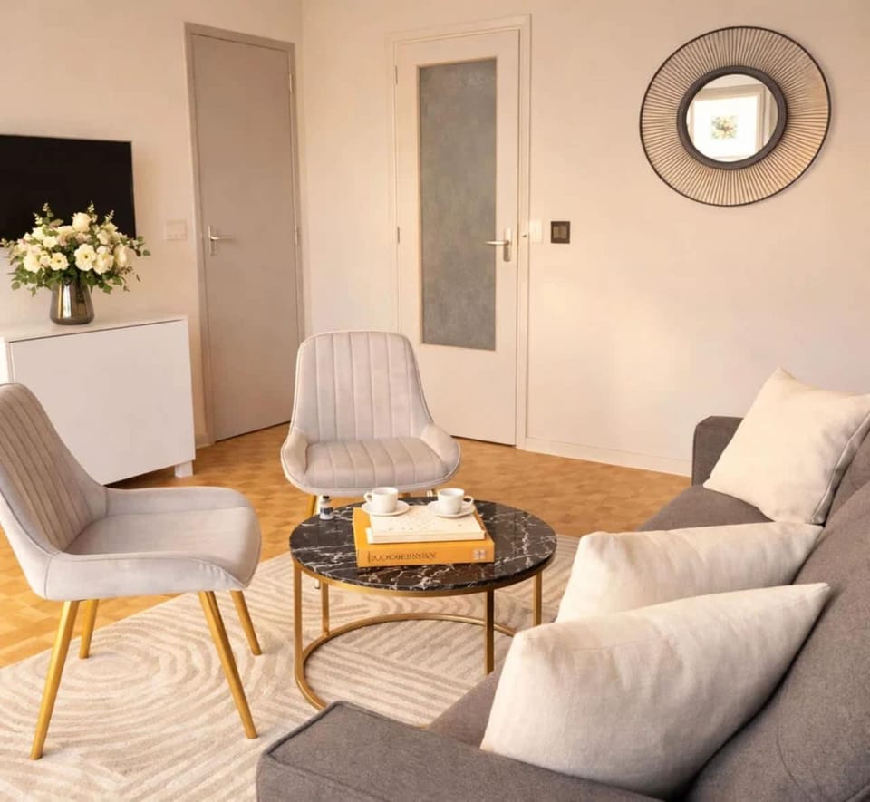 Living room, Seating area, Dining area, storage