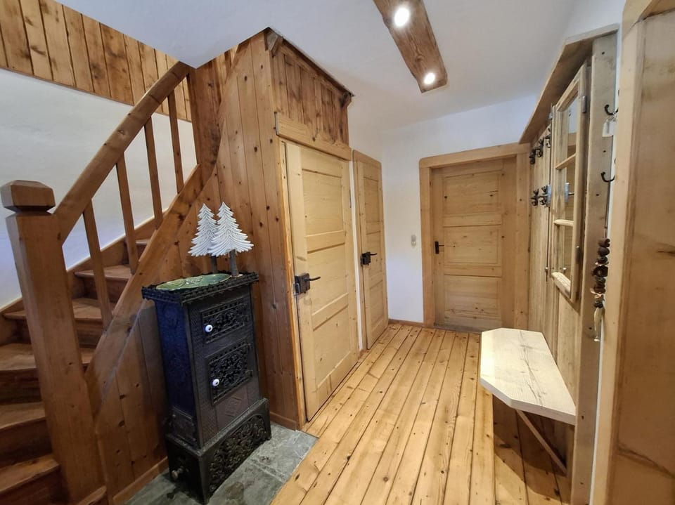 Ferienhaus Keramik-Alm mit Garten und Sauna House in Salzburgerland