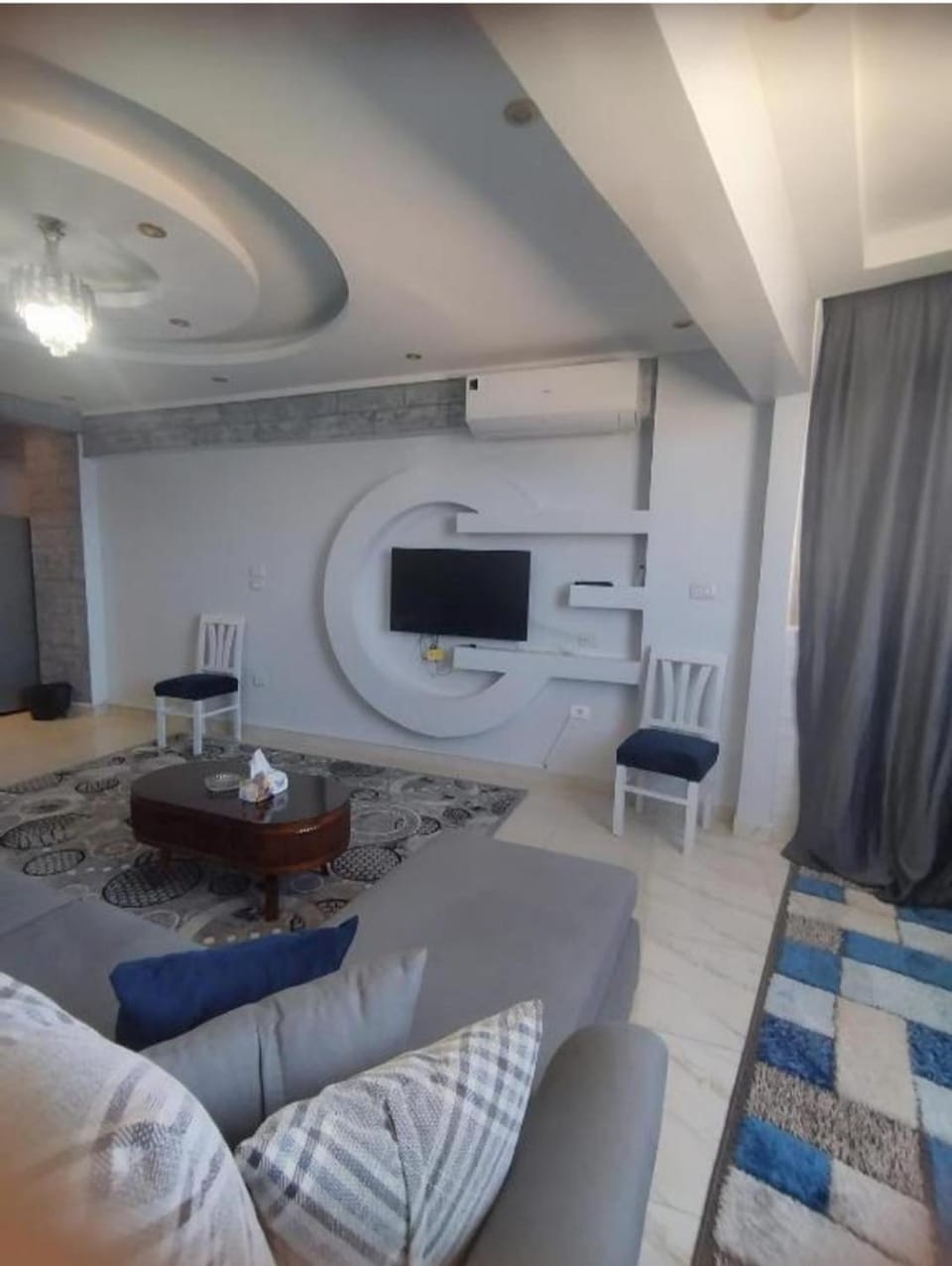 TV and multimedia, Living room, Seating area, air conditioner