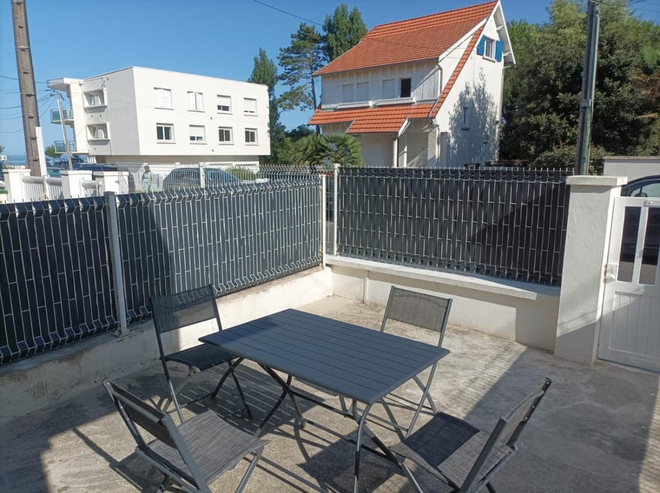 Patio, View (from property/room), Balcony/Terrace