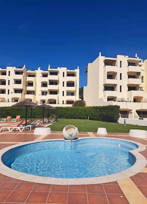 Bella Home Apartment in Guia