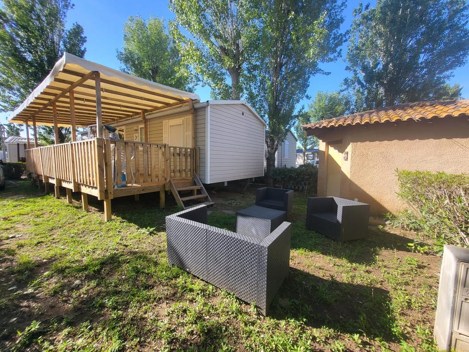 La Carabasse-Vias "Te Mahana" Campground/ 
RV Resort in Vias