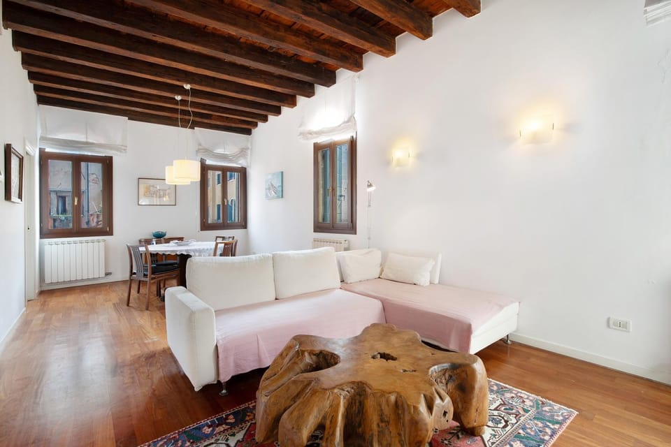 Property building, Living room