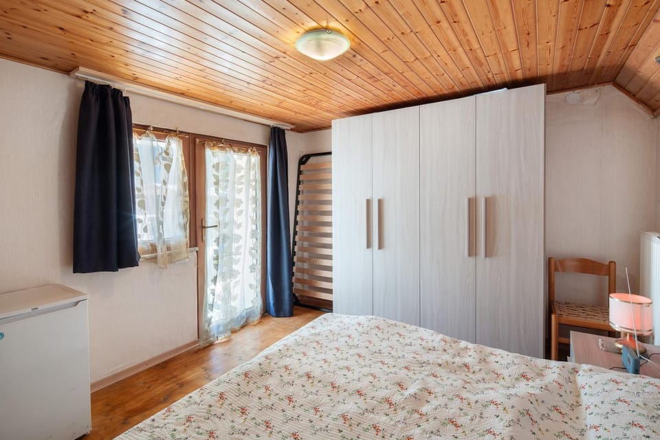 Property building, Living room, Bedroom