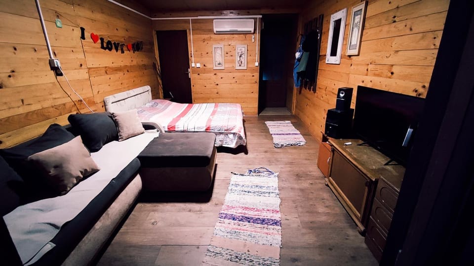 Sidro river house House in Ulcinj Municipality