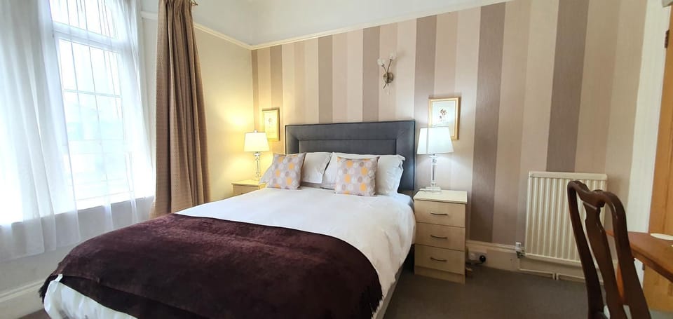 Bed, Bedroom, internet
