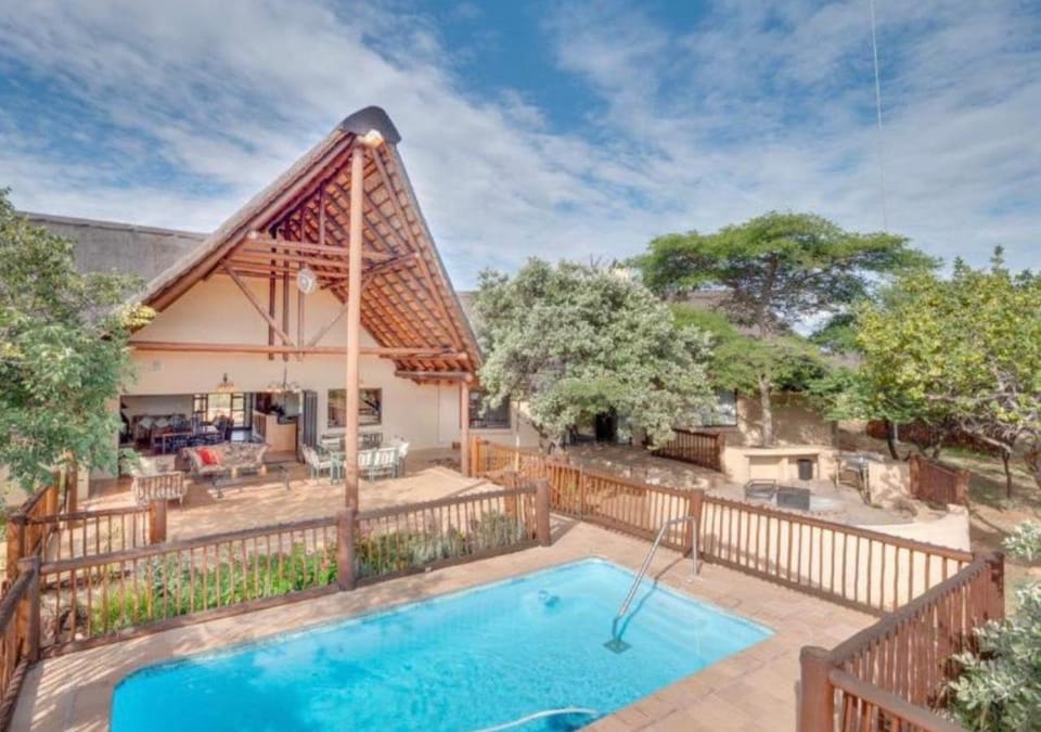 205 Zebula 4 Bedroom with 2 bedroom Cottage House in North West, South Africa
