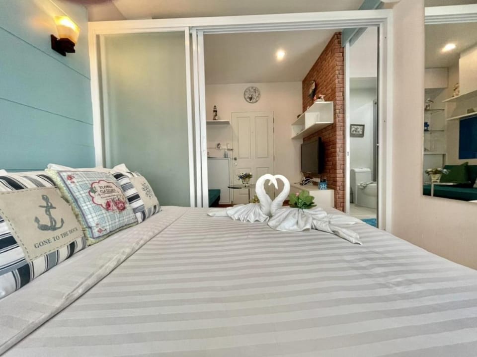 The trust huahin sky room condo pool view Apartment in Hua Hin District