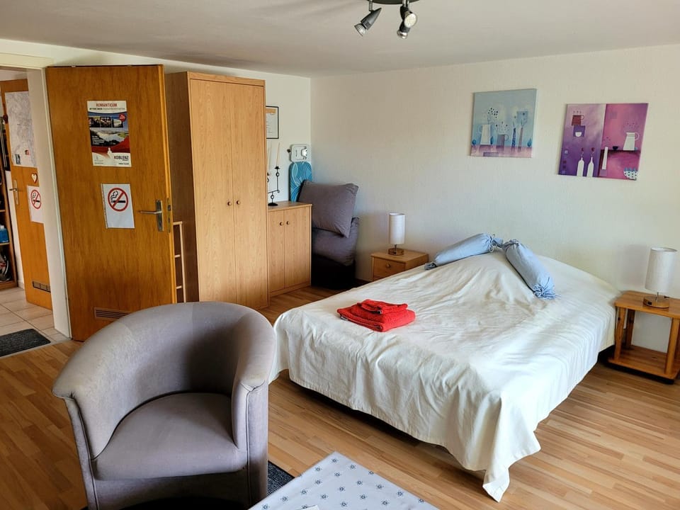 Living room, Bedroom