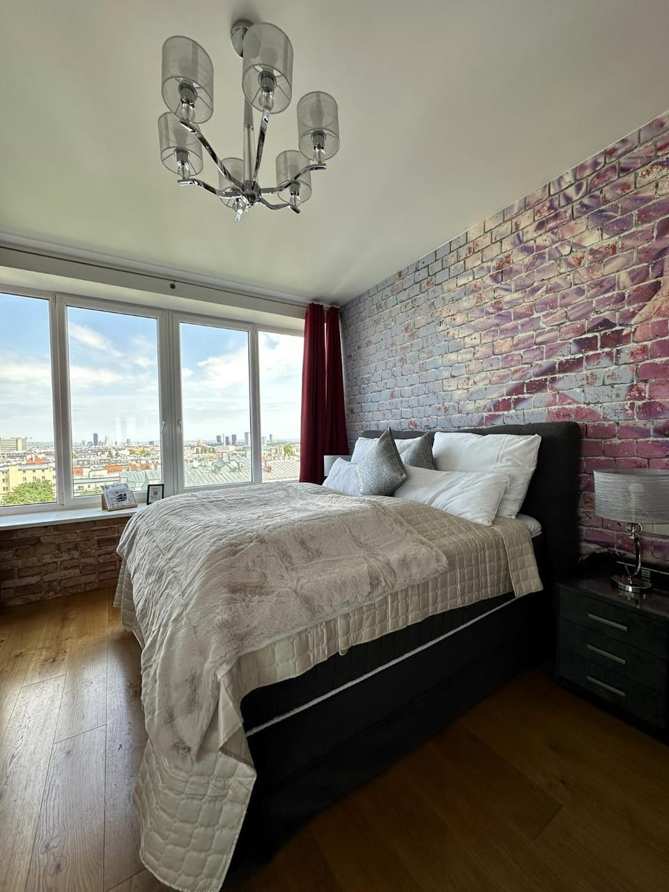 Bed, View (from property/room), Photo of the whole room, Bedroom, City view