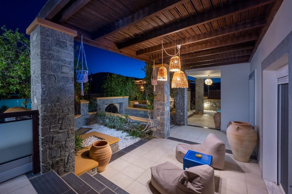 Patio, Night, Garden view