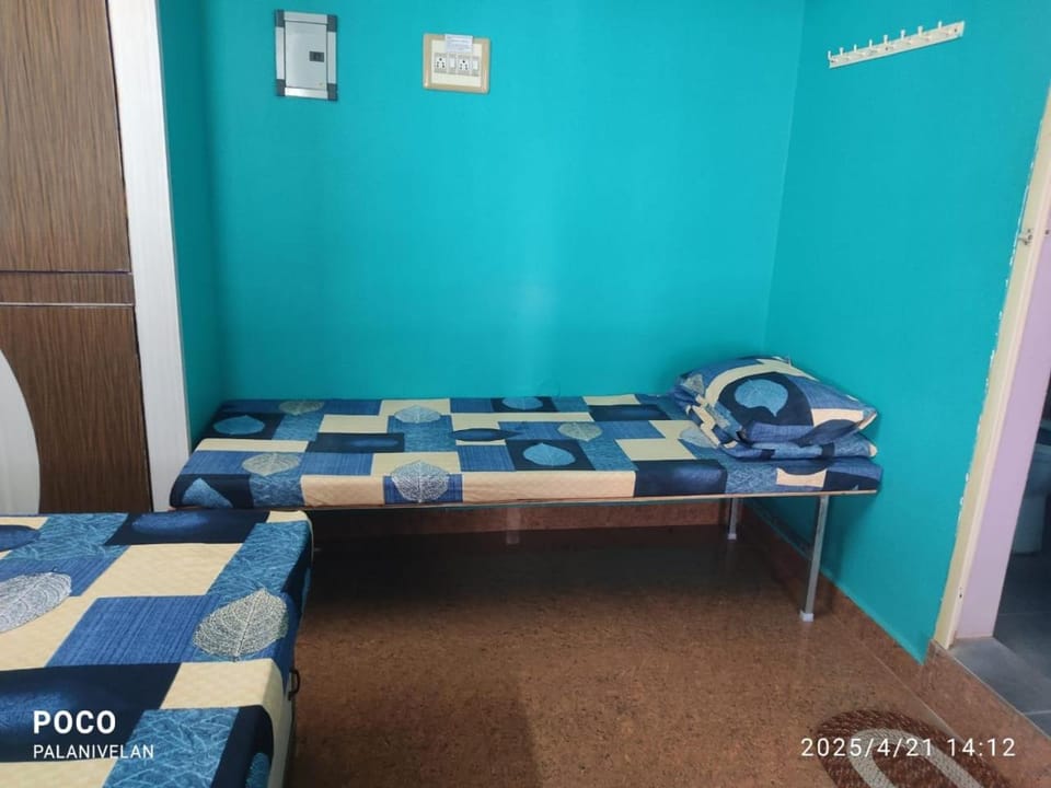 New Ramana Maharshi Pvt Guest House Bed and Breakfast in Tamil Nadu