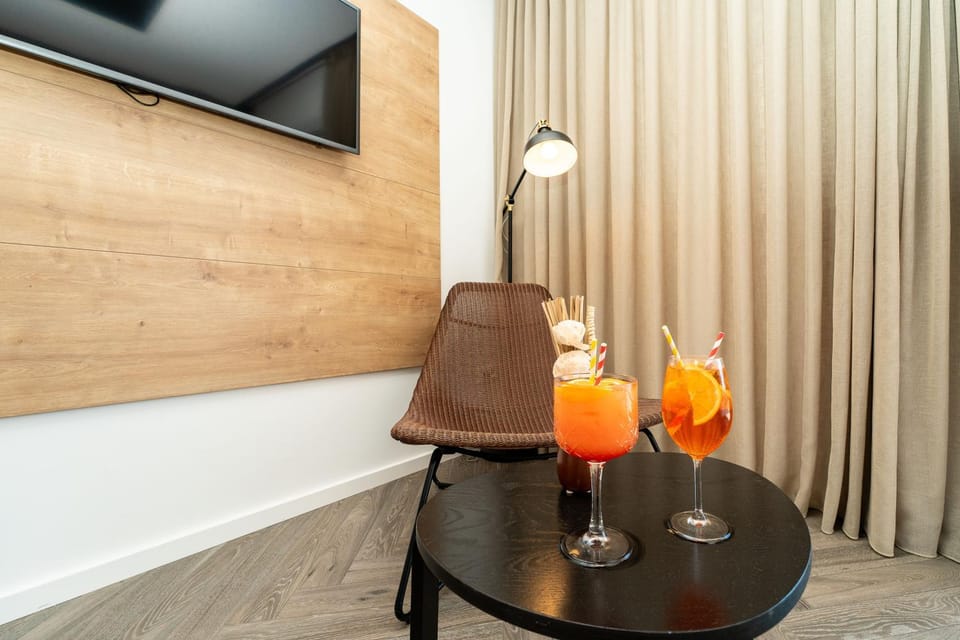 TV and multimedia, Food and drinks, Drinks