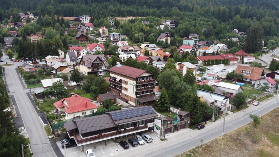 Property building, Street view