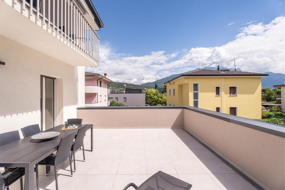 Balcony/Terrace, Balcony/Terrace