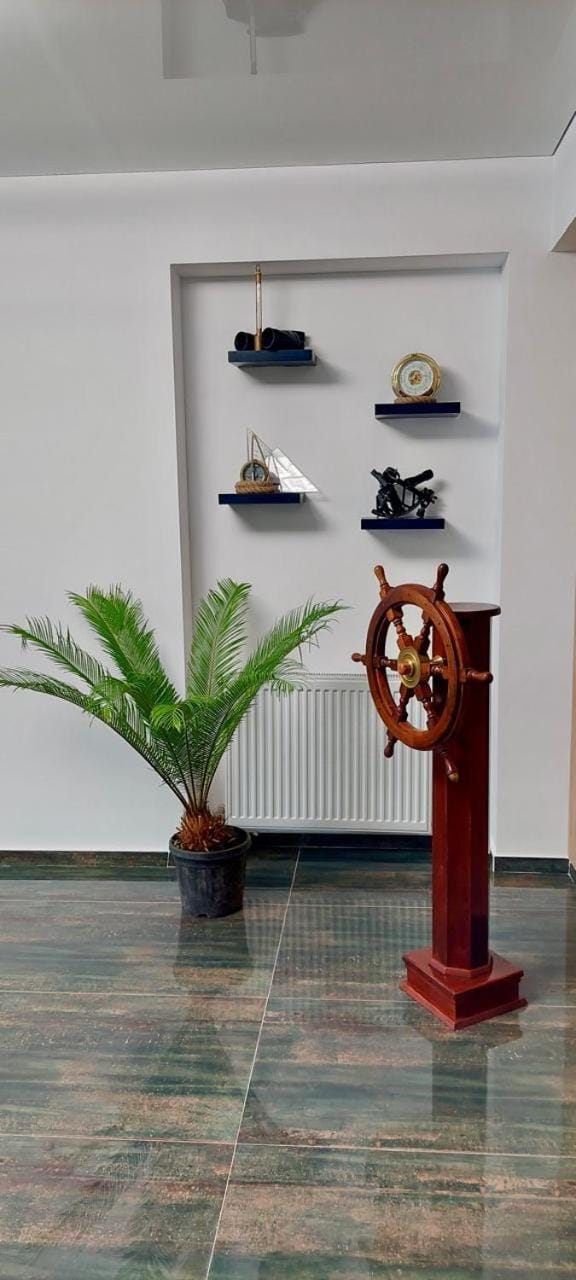 Lobby or reception, Decorative detail