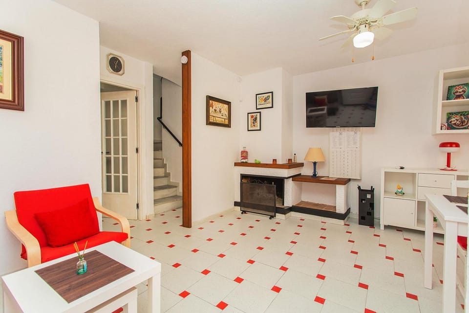 TV and multimedia, Living room, Dining area
