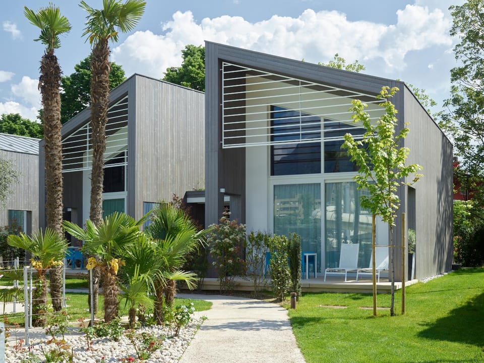 Property building, Garden