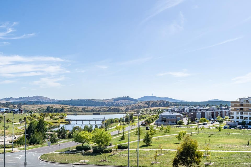 Nearby landmark, Neighbourhood, Natural landscape, Mountain view