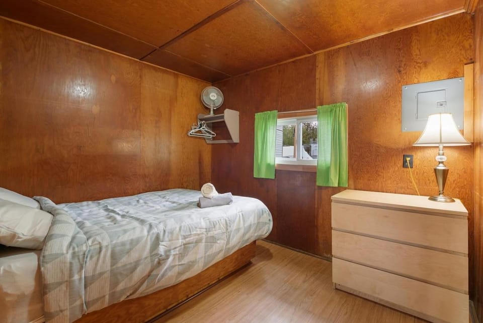 Peaceful Getaway House in Otonabee-South Monaghan