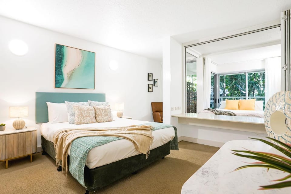 Hotel Drift 4204 Beachfront Accomodation House in Palm Cove