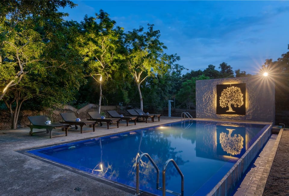 Night, Swimming pool