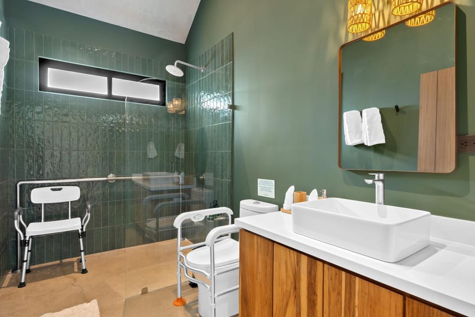 Bathroom, acessibility