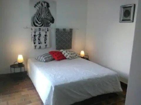 Appartement T3, avec terrasse, place de parking privée Apartment in Saintes-Maries-de-la-Mer
