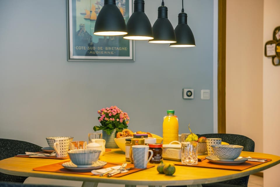 Living room, Food