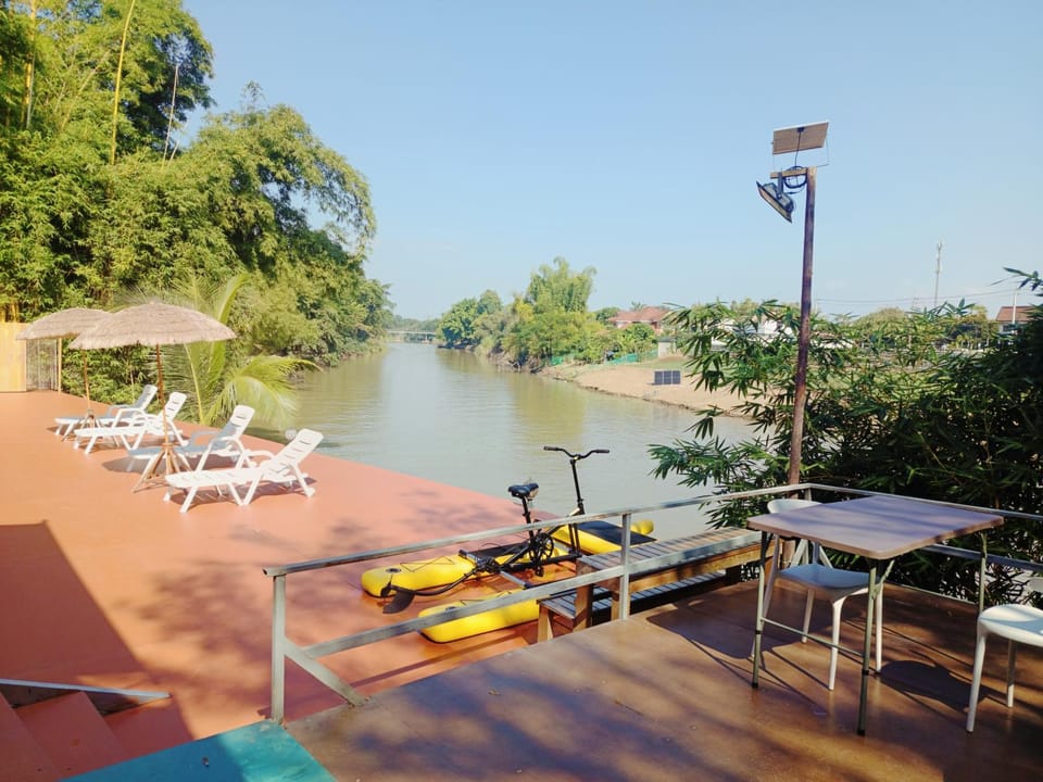 Day, Natural landscape, River view, sunbed
