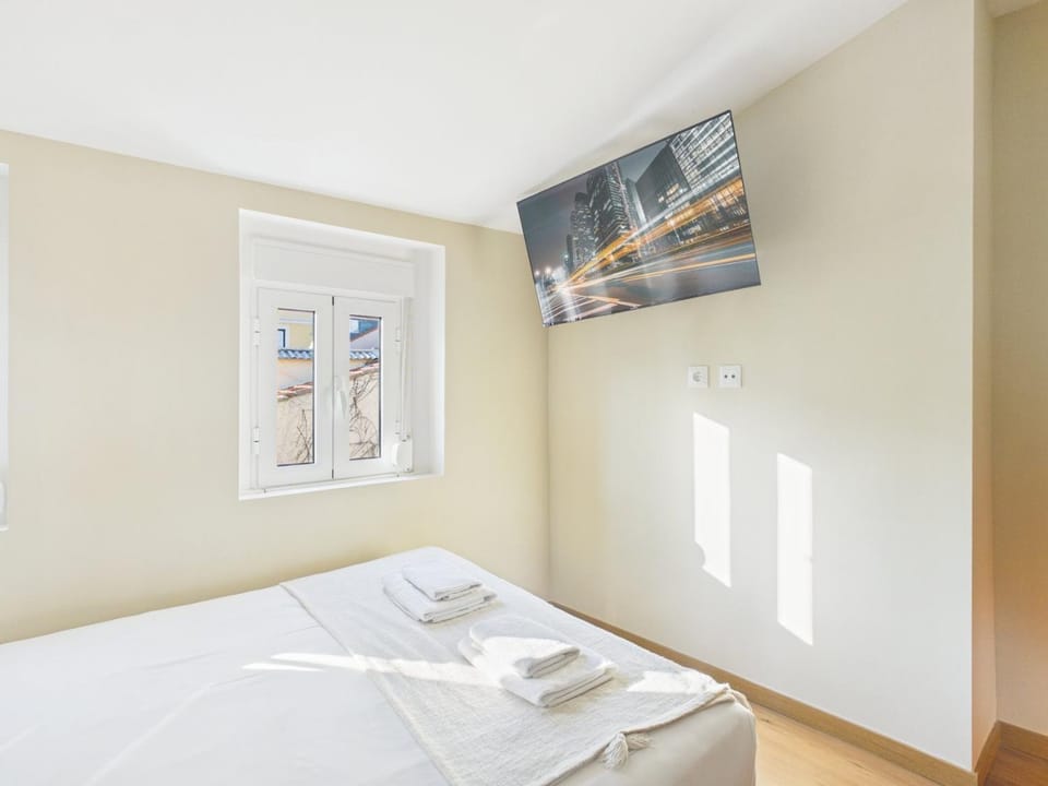 2BR Terrace with Tagus View - Air-Conditioned | By Airnest Apartment in Lisbon