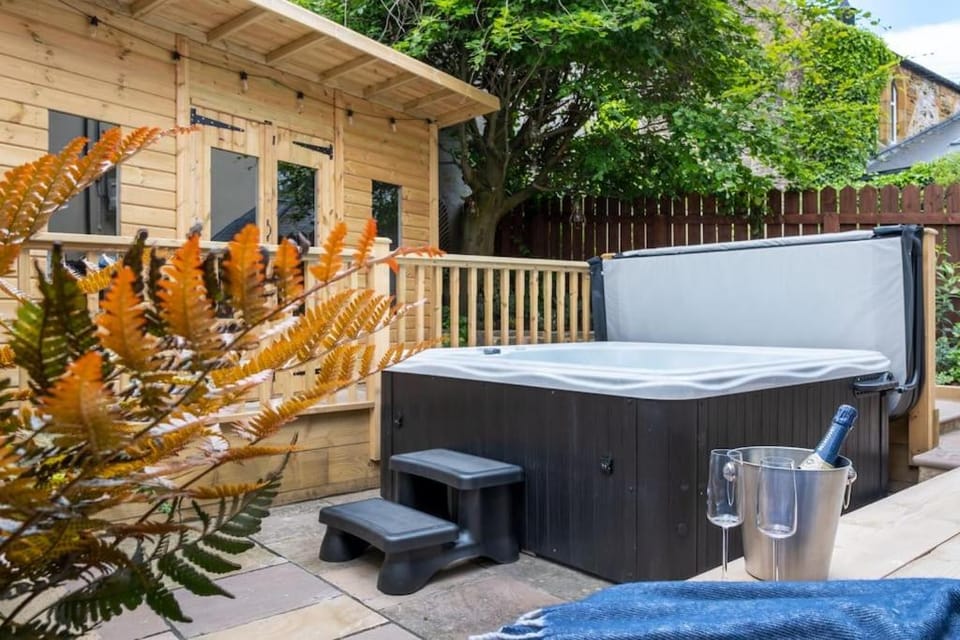 Laburnum Cottage Lanchester- Escape Beyond Holiday Lets House in Lanchester