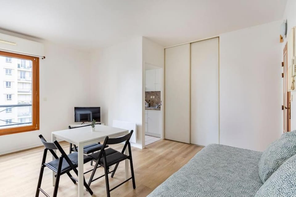 Élégant Confortable Paris Boulogne Billancourt Apartment in Paris