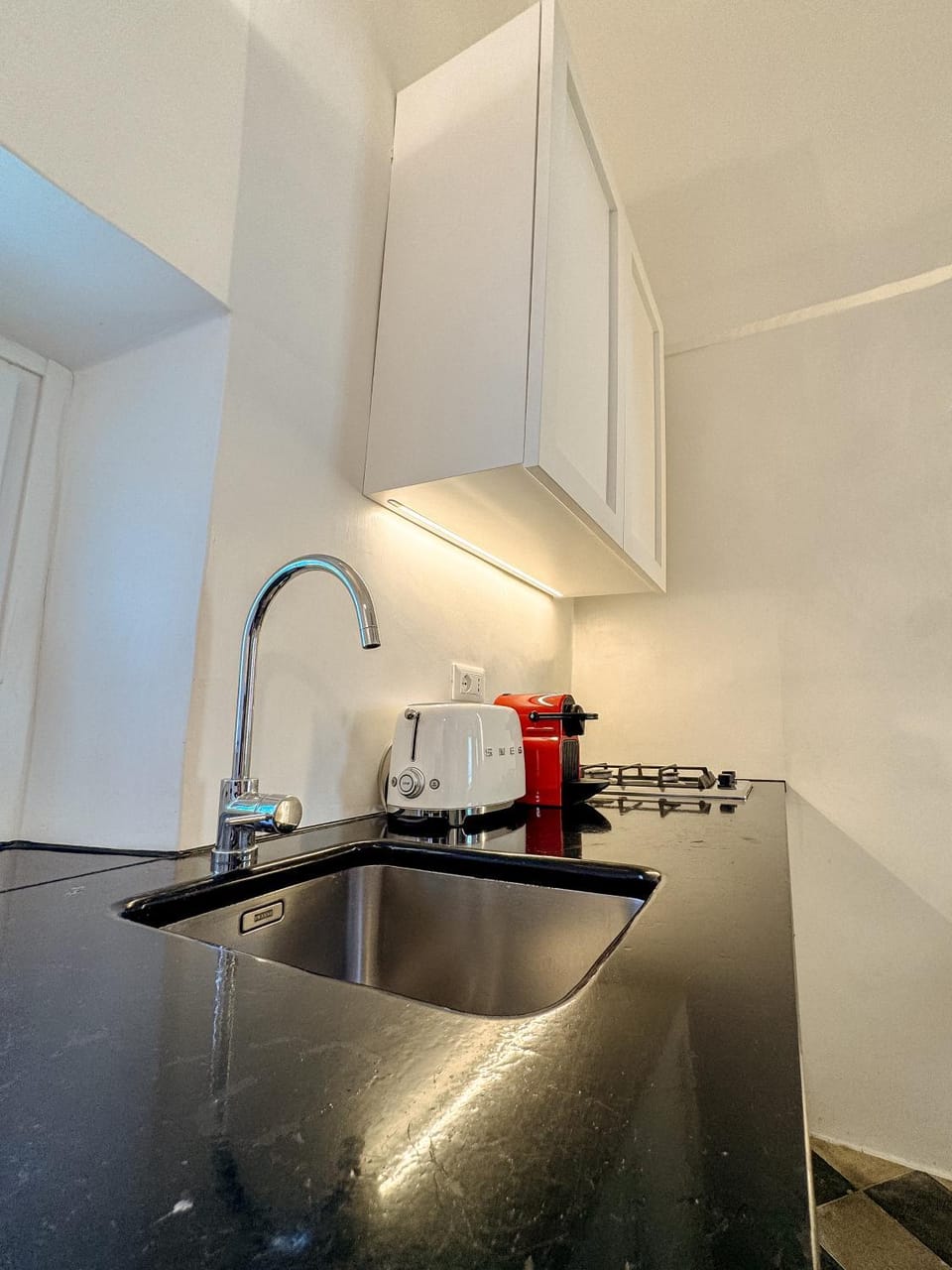 Kitchen or kitchenette, kitchen