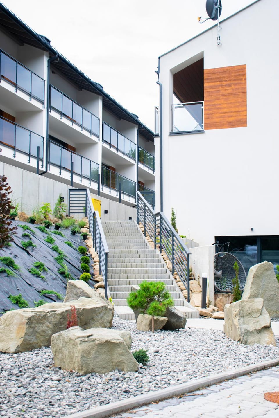Property building, Day