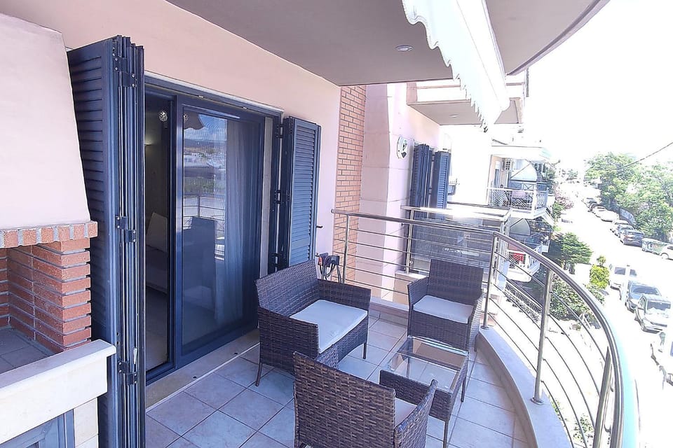 Balcony/Terrace, Balcony/Terrace