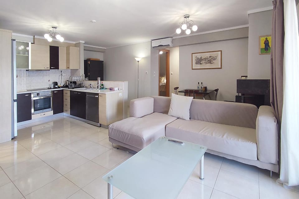 Kitchen or kitchenette, Living room, Seating area