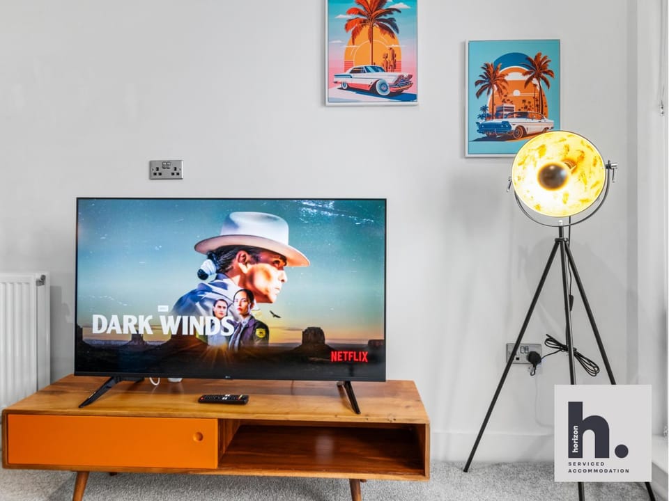 Communal lounge/ TV room, TV and multimedia