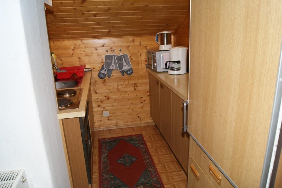 Kitchen or kitchenette, Decorative detail