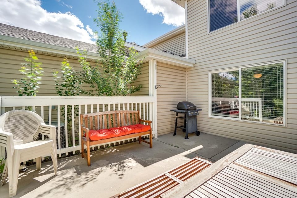 ~ 5 Mi to Frontier Park: Cozy Cheyenne Townhome House in Cheyenne