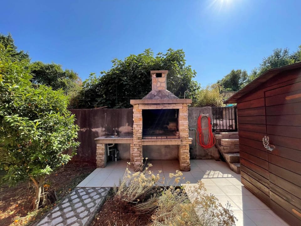 BBQ facilities, Garden