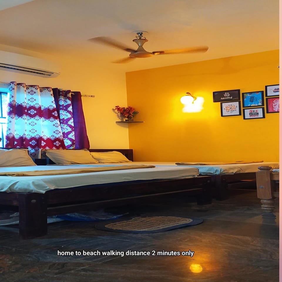 Arundekar Home Stay In 2 Minutes Walk Beach AC Room House in Karnataka