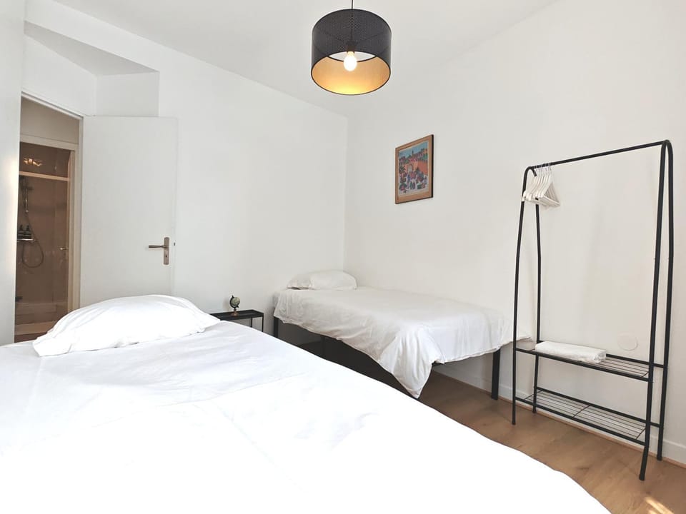 Bed, Photo of the whole room, Bedroom, towels, wardrobe