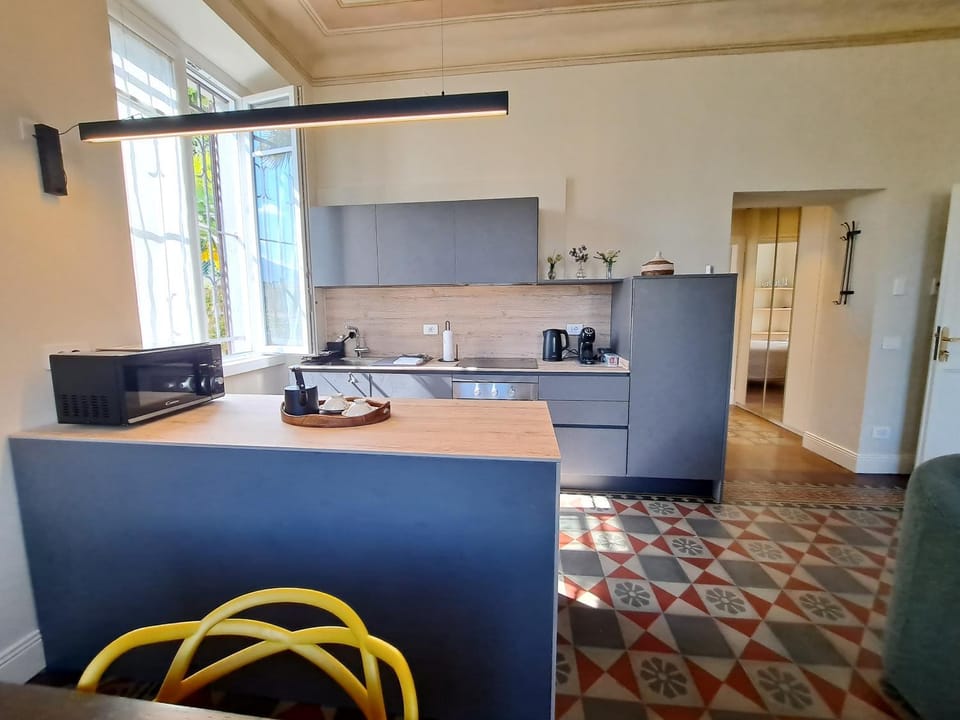 Kitchen or kitchenette, pet friendly, stove