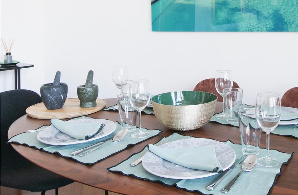 Magnificient 2 Bedrooms with terrace next to champs-elysées - PC62B Apartment in Paris