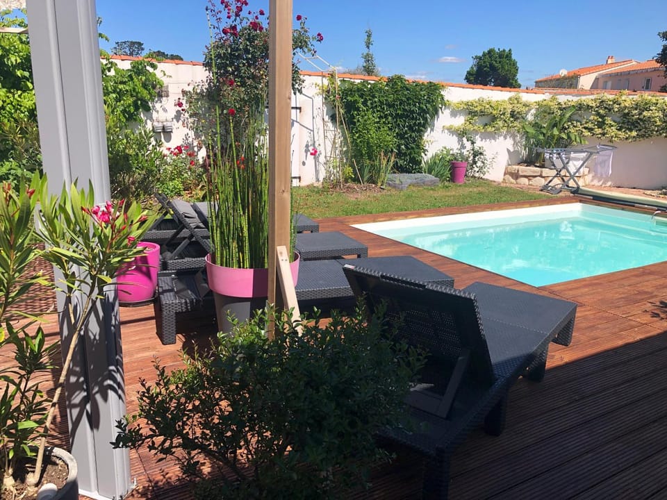 Patio, Garden, Pool view, Swimming pool, sunbed