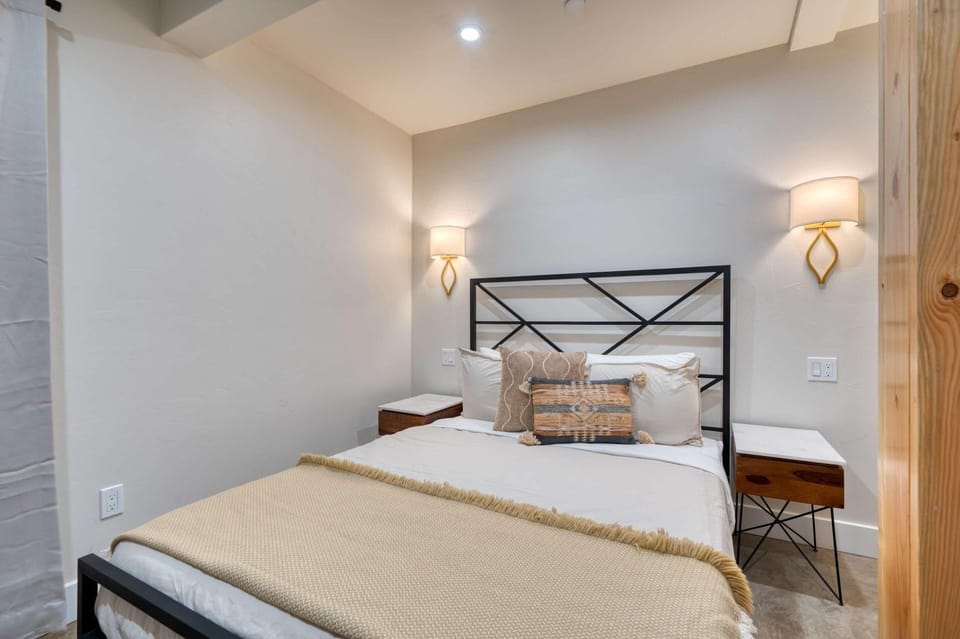 La Casa Blanca en Mississisppi - 95 WalkScore Apartment in Portland